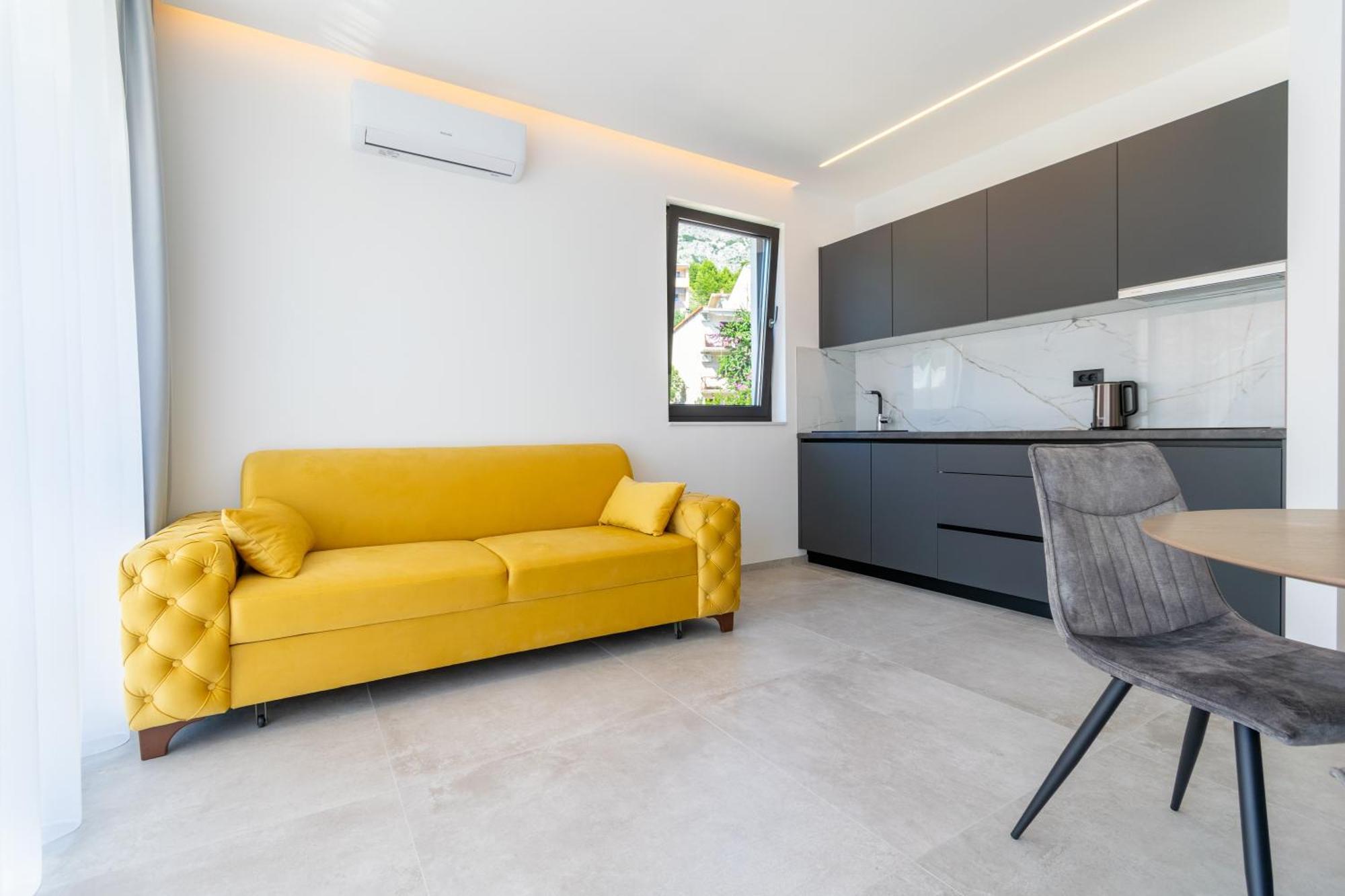 Apartmani Pino 1 Baska Voda Luaran gambar