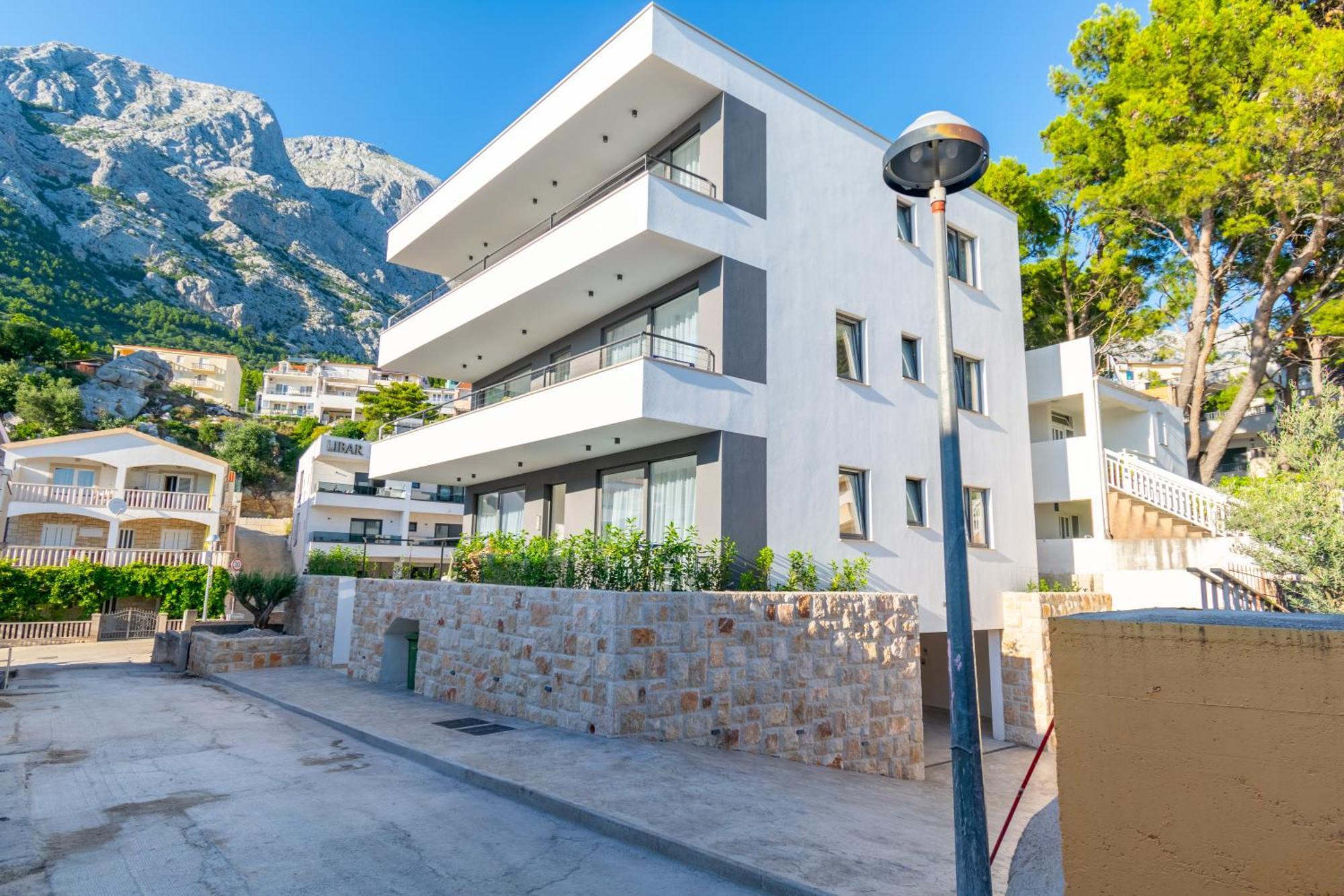 Apartmani Pino 1 Baska Voda Luaran gambar