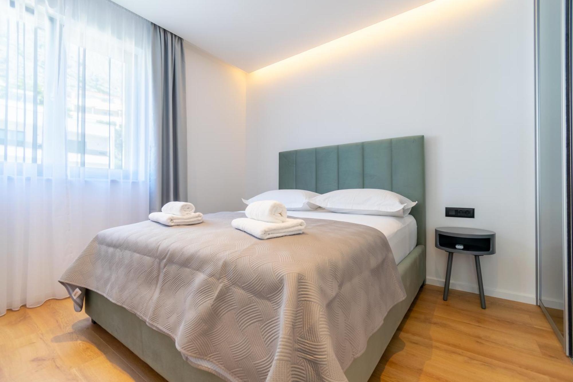 Apartmani Pino 1 Baska Voda Luaran gambar
