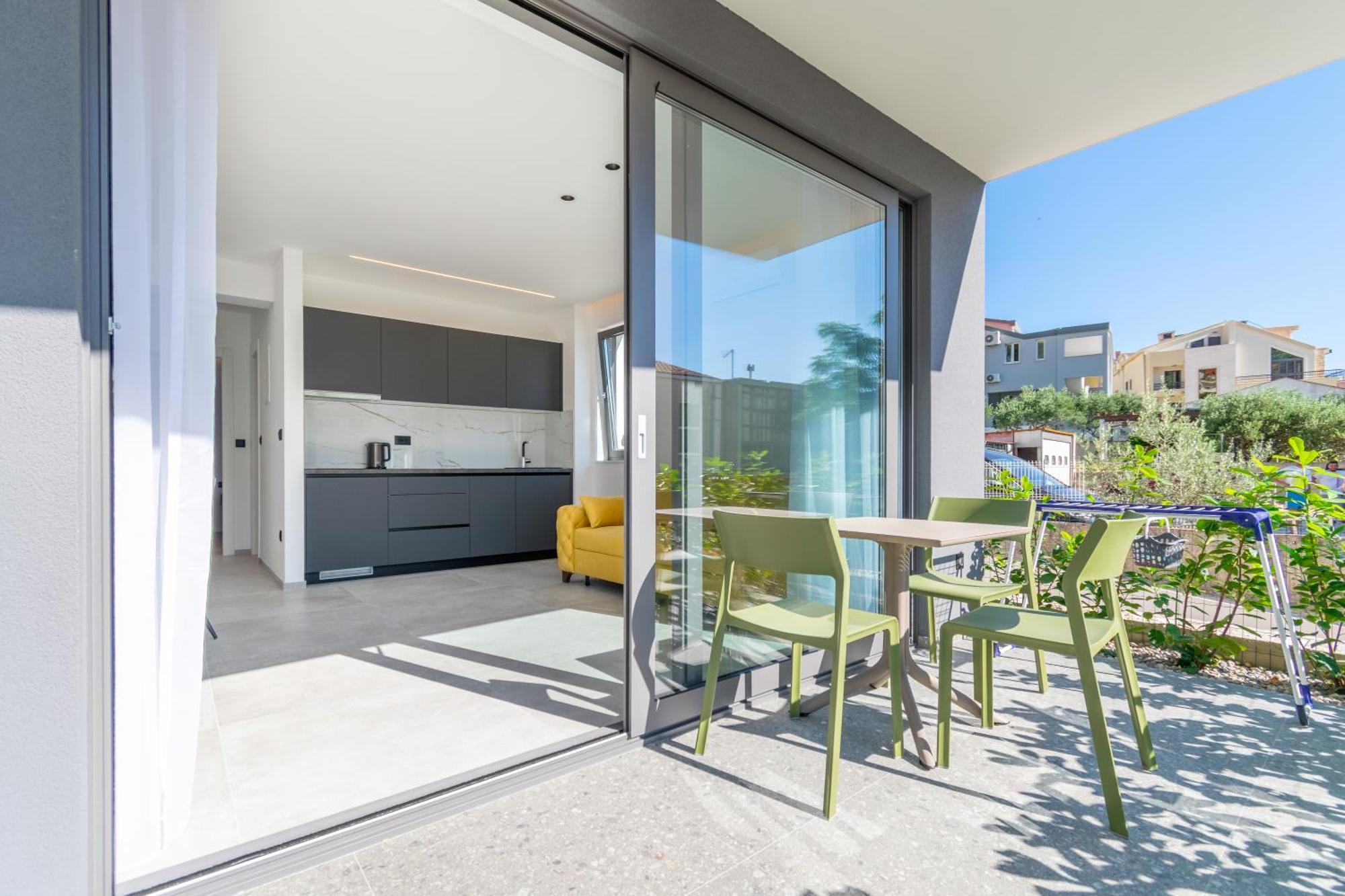 Apartmani Pino 1 Baska Voda Luaran gambar