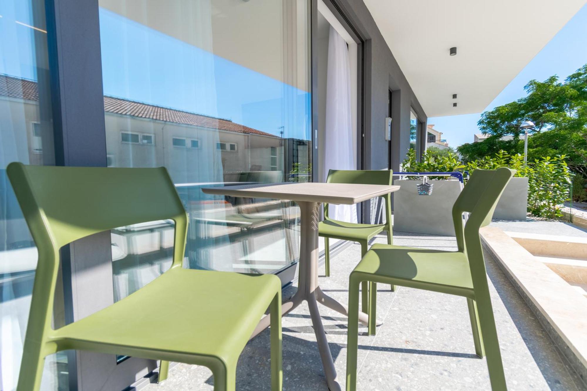 Apartmani Pino 1 Baska Voda Luaran gambar